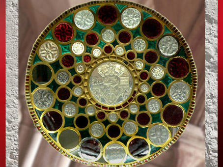 D'après la coupe de Chosroès, dite de Salomon, art Sassanide, VIe-VIIe siecle, Trésor de Saint-Denis. (Marsailly/Blogostelle)