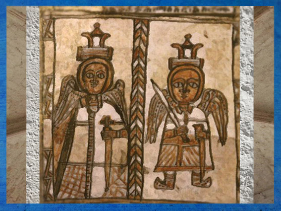 D'après l'iconographie médiévale, deux anges armés et couronnés. (Marsailly/Blogostelle)