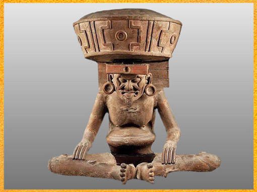 D'après le “Dieu Ancien” du feu, Huehueteotl, un brasier sur la tête, terre cuite, 400 avjc - 200 apjc, site du Cerro de las Mesas, Veracruz, México, civilisations précolombiennes. (Marsailly/Blogostelle)