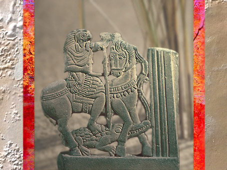 D'après le dieu Horus vainqueur du crocodile, symbole des forces du désordre ou de Seth, grès, IVe siècle, style égyptien et gréco-romain. (Marsailly/Blogostelle)