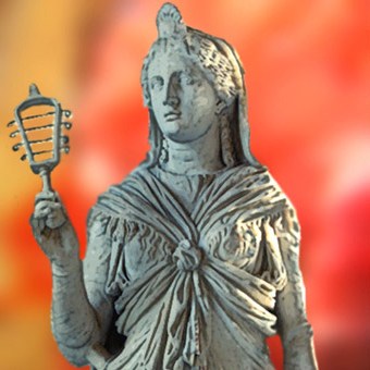 D'après une sculpture d'Isis et son sistre, 117-138, époque d'Hadrien, art romain. (Marsailly/Blogostelle)