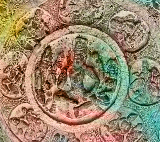 D'après Vishnu et les dikpâla, les huit gardiens de l'Espace, bas-reliefs, période Çâlukya, VIe-VIIIe siècle apjc, Bâdâmi, Dekkan, Inde ancienne. (Marsailly/Blogostelle)