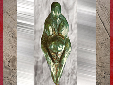 D'après la Vénus de Grimaldi dite le Losange, stéatite polie, vers 22000 -17000 ans avjc, Italie, paléolithique. (Marsailly/Blogostelle)