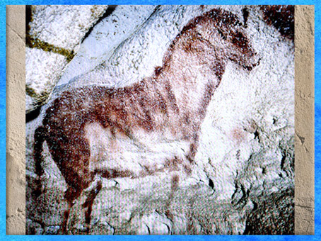 D'après un cheval, tracé rouge, grotte de Lascaux, Dordogne, France, Magdalénien, paléolithique supérieur. (Marsailly/Blogostelle)