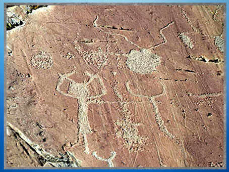 D'après un attelage de bovidés, art rupestre, mont Bego, Vallée des Merveilles, fin IIIe-début IIe millénaire avjc, Alpes Maritimes, âge du Cuivre et du Bronze. (Marsailly/Blogostelle)