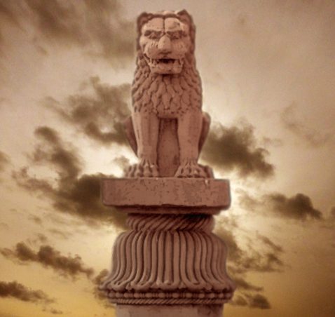 D'après le chapiteau de Vaisâlî, IIIe siècle avjc, Bihar, Nord, style Maurya, Inde ancienne. (Marsailly/Blogostelle)