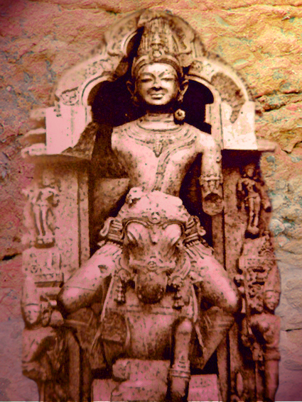 D'après le dieu hindou du Soleil Sûrya, associé au char et au cheval..., XIIIe siècle, Konarak, Inde. (Illustration Marsailly/Blogostelle.)