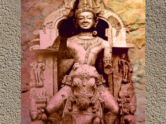 D'après le dieu Soleil Sûrya sur son char, haut-relief, XIIIe siècle, temple de Sûrya, Konarak, période médiévale, Inde ancienne. (Marsailly/Blogostelle)