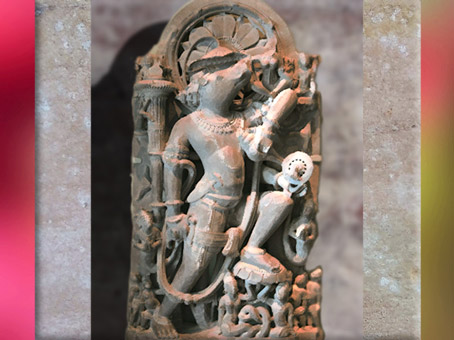 D'après le sanglier Varâha, avatar du dieu Vishnu, et sa roue chakra (ou çakra), Xe-XIe siècle, Inde ancienne. (Marsailly/Blogostelle)