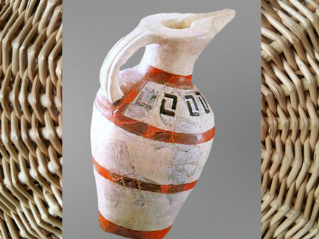 D'après une poterie au décor géométrique, style de Hallstatt, premier âge du Fer. (Marsailly/Blogostelle)