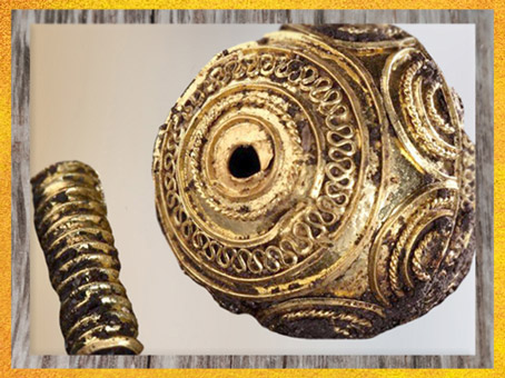 D'après des perles, or, tombe celte de la Dame de Heuneburg, Allemagne, VIe siècle avjc, période de Hallstatt, Premier âge du Fer. (Marsailly/Blogostelle)