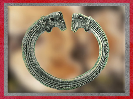 D'après un torque, bronze et argent, dépôt marais, objet votif, 7kg, IVe-Ier siècle avjc, Allemagne, La Tène, art Celte. (Marsailly/Blogostelle)