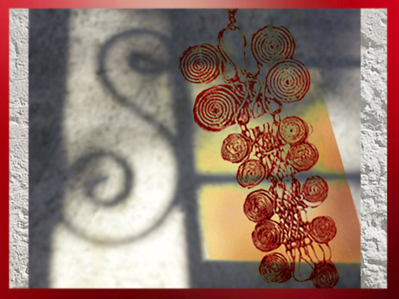 D'après les spirales d'un pendentif de la civilisation de Hallstatt, 750 avjc-450 avjc, premier âge du Fer. (Marsailly/Blogostelle)