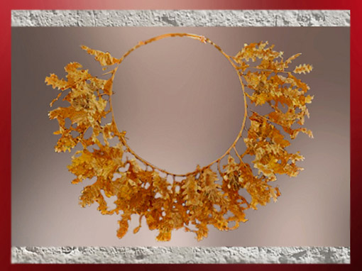 D'après une couronne de feuilles de chêne en or, seconde moitié du IVe siècle avjc, art grec. (Marsailly/Blogostelle)