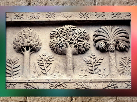 D'après les trois arbres du palais Jacques Cœur, tympan, XVe siècle, Bourges, France.(Marsailly/Blogostelle)