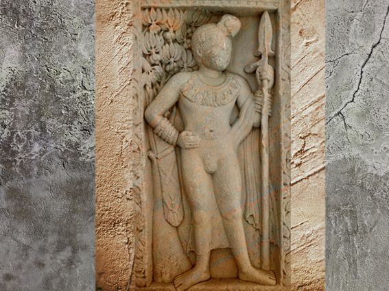 D'après un dvârapâla armé d'une lance, Porte Ouest,  stûpa n° 1, Sânchî, ; Ier siècle avjc-Ier siècle apjc, Madhya Pradesh, Nord, Inde ancienne. (Marsailly/Blogostelle)
