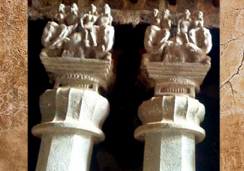 D'après des chapiteaux aux éléphants montés, temple rupestre de Karlî, fin Ier siècle - IIe siècle, Maharasthra, Inde ancienne. (Marsailly/Blogostelle)