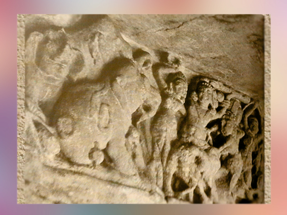 D'après la véranda d'un monastère rupestre jaïn, décors sculptés foisonnants, Ier siècle, Orissa, Khandagiri-Udayagiri, Sud, Inde ancienne. (Marsailly/Blogostelle)