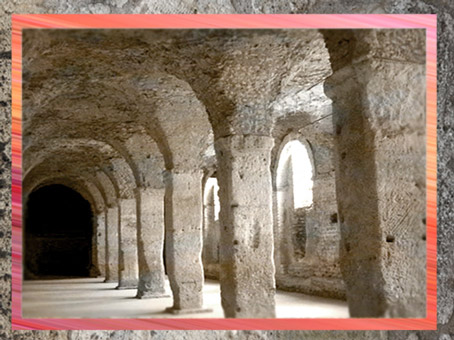 D’après les vestiges du forum antique de Reims, Ier-IIIe siècle apjc, Champagne, Gaule Romaine. (Marsailly/Blogostelle)