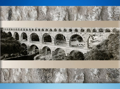 D'après le Pont du Gard, construit au milieu du Ier siècle, Vers-Pont-du-Gard, entre Uzès et Remoulins, Gard Gaule Romaine. (Marsailly/Blogostelle)