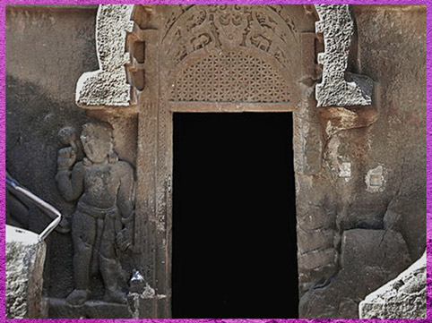 D'après la caverne 18 de Nâsik, entrée et gardien-davarapala, Ier siècle, Maharashtra, Inde ancienne. (Marsailly/Blogostelle)