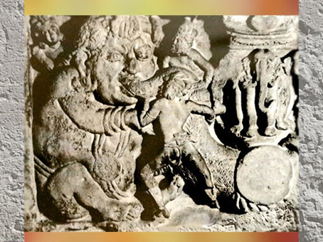 D'après un Yaksha, symbole d'abondance, IIe siècle apjc, Amarâvatî, Andhra Pradesh, Inde du Sud. (Marsailly/Blogostelle)