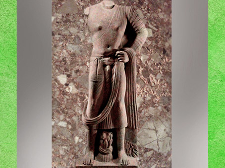 D'après Buddha en habit monastique, école de Mathura, IIe siècle, époque Kushâna, Uttar Pradesh, Inde du Nord. (Marsailly/Blogostelle)
