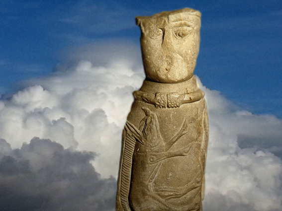D'après la statuette gauloise d'Euffigneix et le sanglier symbole de Lug, Ier avjc-IVe siècle apjc, Haute-Marne, Gaule Romaine. (Marsailly/Blogostelle.)