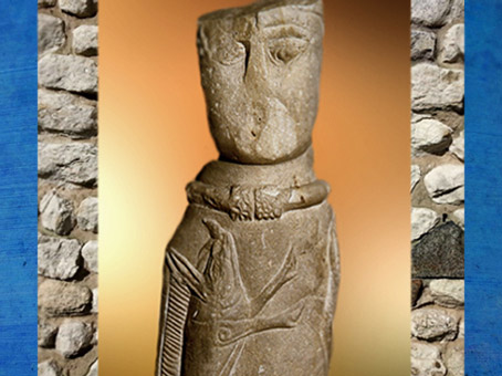 D'après la statuette d'Euffigneix, dieu gaulois et son sanglier, pierre calcaire, Ier siècle apjc, Haute-Marne, France, Gaule Romaine. (Marsailly/Blogostelle)