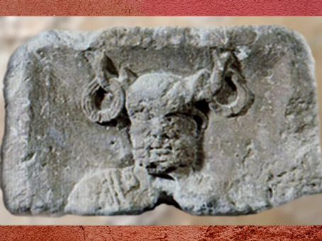 D'après Cernunnos, dieu gaulois cornu, Pilier des Nautes, Lutèce, début Ier siècle, Paris, Gaule Romaine. (Marsailly/Blogostelle)