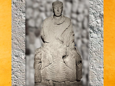 D'après la déesse-mère de Saint-Aubin-sur Mer, Normandie, Ier avjc-IVe siècle, Gaule Romaine. (Marsailly/Blogostelle)