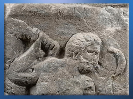 D'après le dieu gaulois Smertrios, divinité à la Lune, Pilier des Nautes, début Ier siècle, Lutèce, Paris, Gaule Romaine. (Marsailly/Blogostelle)