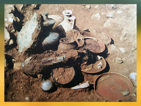 D'après un dépôt funéraire, Saint-Paul-Trois-Châteaux, Ier-IIe siècle, Vallée du Rhône, France, Gaule Romaine. (Marsailly/Blogostelle)