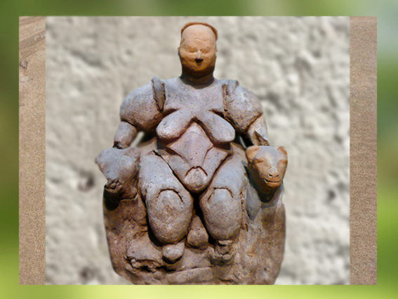 D'après une déesse-mère aux Léopards, VIe millénaire avjc, Çatal Höyük, Anatolie, Turquie actuelle, Levant Néolithique. (Marsailly/Blogostelle)