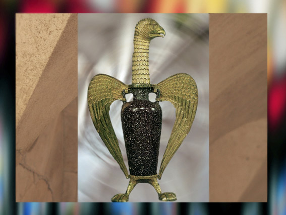 D'après l’Aigle de Suger, porphyre antique sur monture médiévale, argent doré et niellé, avant 1147, cathédrale Saint-Denis, XIIe siècle, France. (Marsailly/Blogostelle)