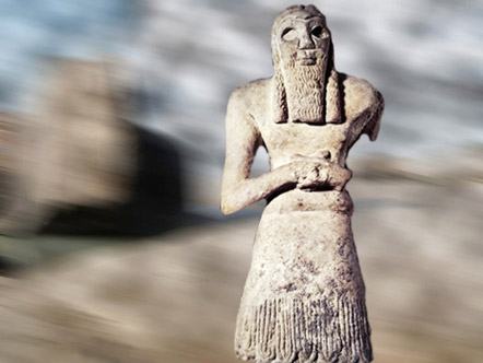 D'après un orant dans l'attitude de la prière, statue pieuse du prince Ginak, Sumer, vers 2700-2600 avjc, Mésopotamie. (Marsailly/Blogostelle)