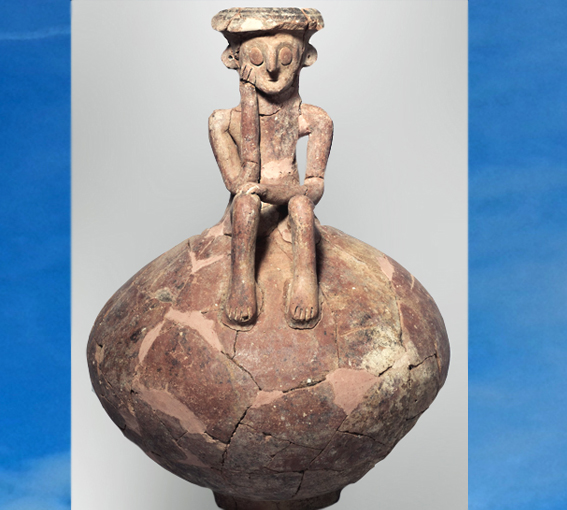 D'après Le Penseur, carafe, terre cuite, vers 3800 ans avjc, Yehud, Israël, Levant néolithique. (Marsailly/Blogostelle)