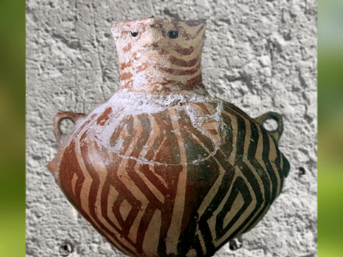 D'après un vase à col évocation visage, terre cuite peinte, Hacilar, vers 5000 avjc, néolithique, Anatolie, Levant, Orient ancien. (Marsailly/Blogostelle)