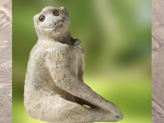 D'après un petit singe, albâtre, IIIe millénaire avjc, Elam, Iran actuel, Orient ancien. (Marsailly/Blogostelle)