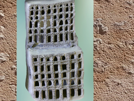 D’après une maison-autel en miniature, terre cuite, temple d'Ishtar, vers 2400 avjc, Assur, Irak actuel, époque des dynasties archaïques sumériennes, Mésopotamie. (Marsailly/Blogostelle)