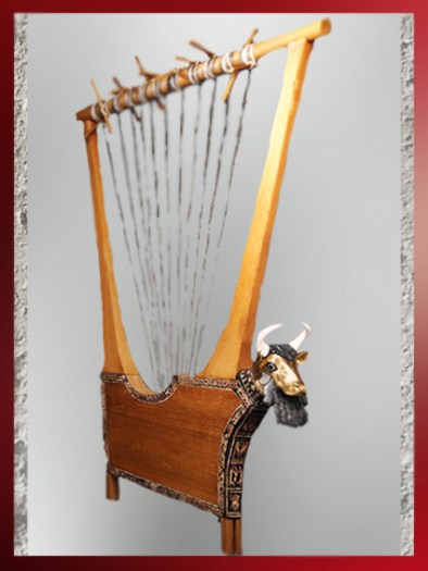 D’après la lyre dite de la Reine, bois, incrustation de coquille, lapis-lazuli et feuille d'or, sépulture de la reine Puabi, tombes royales d'Ur, vers 2600-2500 avjc, période des dynasties archaïques sumériennes, Ur, Irak actuel, Mésopotamie. (Marsailly/Blogostelle)