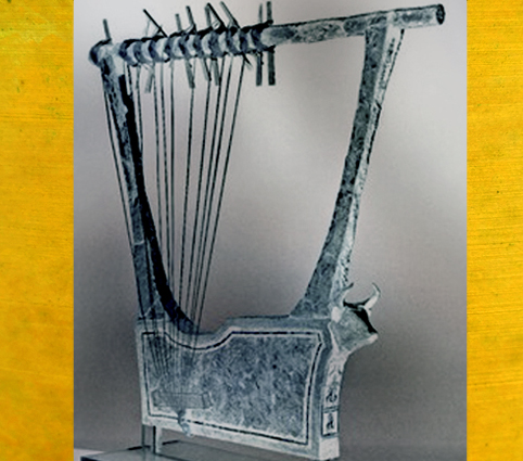 D'après une harpe en argent, vers 2600 avjc, tombes royales d’Ur, période des dynasties archaïques sumériennes, Ur, Irak actuel, Mésopotamie. (Marsailly/Blogostelle)
