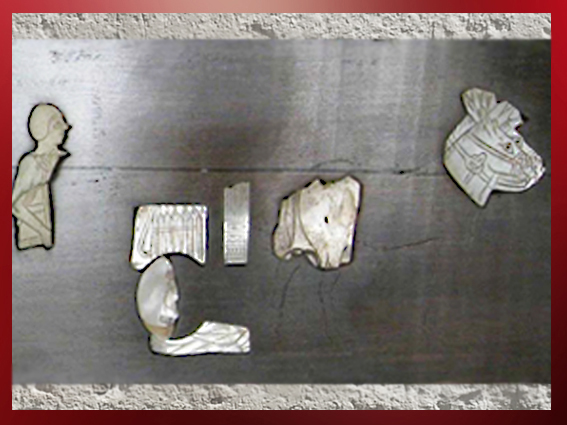 D'après les éléments d’un char, Étendard de Mari, détail, temple d’Ishtar, vers 2500-2300 avjc, Mari, Tell Hariri, actuelle Syrie, Orient ancien. (Marsailly/Blogostelle)