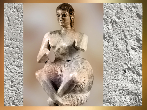 D’après la statuette dite du chanteur Ur-Nanshe, vers 2500-2400 avjc, gypse, temple de Ninni-Zaza, Mari, Tell Hariri, actuelle Syrie, Orient ancien. (Marsailly/Blogostelle)