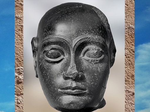 D'après Gudea tête nue, diorite, vers 2100 avjc, époque néo-sumérienne, Mésopotamie. (Marsailly/Blogostelle)