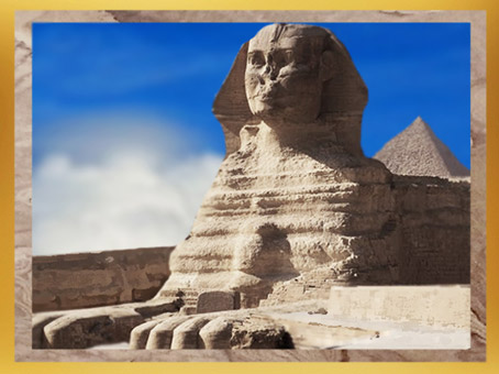 D’après le sphinx de Gizeh coiffé du royal Némès, élevé non loin de la pyramide de Khépren, roi de la IVe dynastie sous l’Ancien Empire, Égypte ancienne. (Marsailly/Blogostelle)