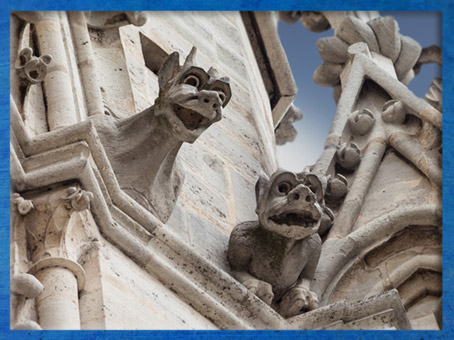 D'après les gargouilles de Notre-Dame de Paris, 1163-début XIVe siècle, art gothique, restauration XIXe siècle. (Marsailly/Blogostelle)
