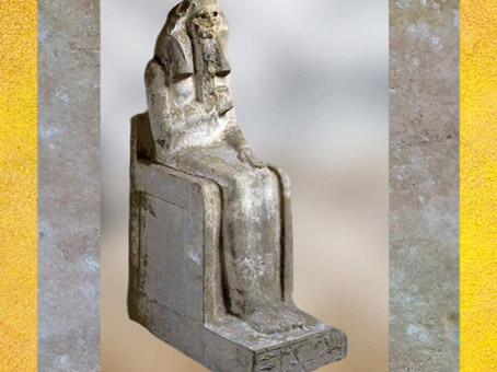 D'après le roi Djoser trônant, statue calcaire, vers 2980 – 2930 avjc, IIIe dynastie, Ancien Empire, Saqqara, Égypte Ancienne. (Marsailly/Blogostelle)
