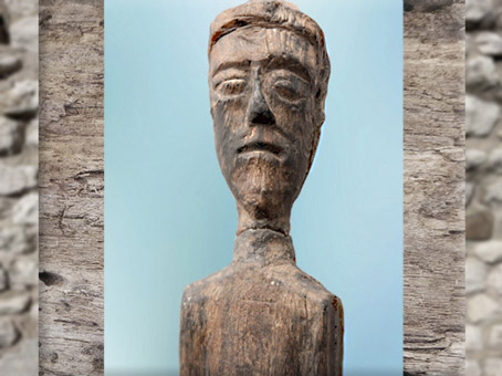 D'après un ex-voto, buste masculin, bois, Source de la Seine, vers Ier siècle avjc- Ier siècle apjc, Gaule romaine. (Marsailly/Blogostelle)