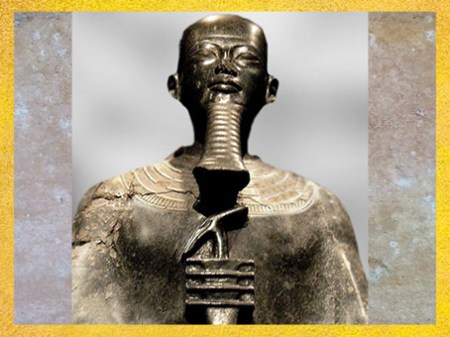 D'après le dieu Ptah, qui porte un sceptre ouas-pilier Djed, règne d’Aménophis III, XVIIIe dynastie, Nouvel Empire, Thèbes, Égypte Ancienne. (Marsailly/Blogostelle)